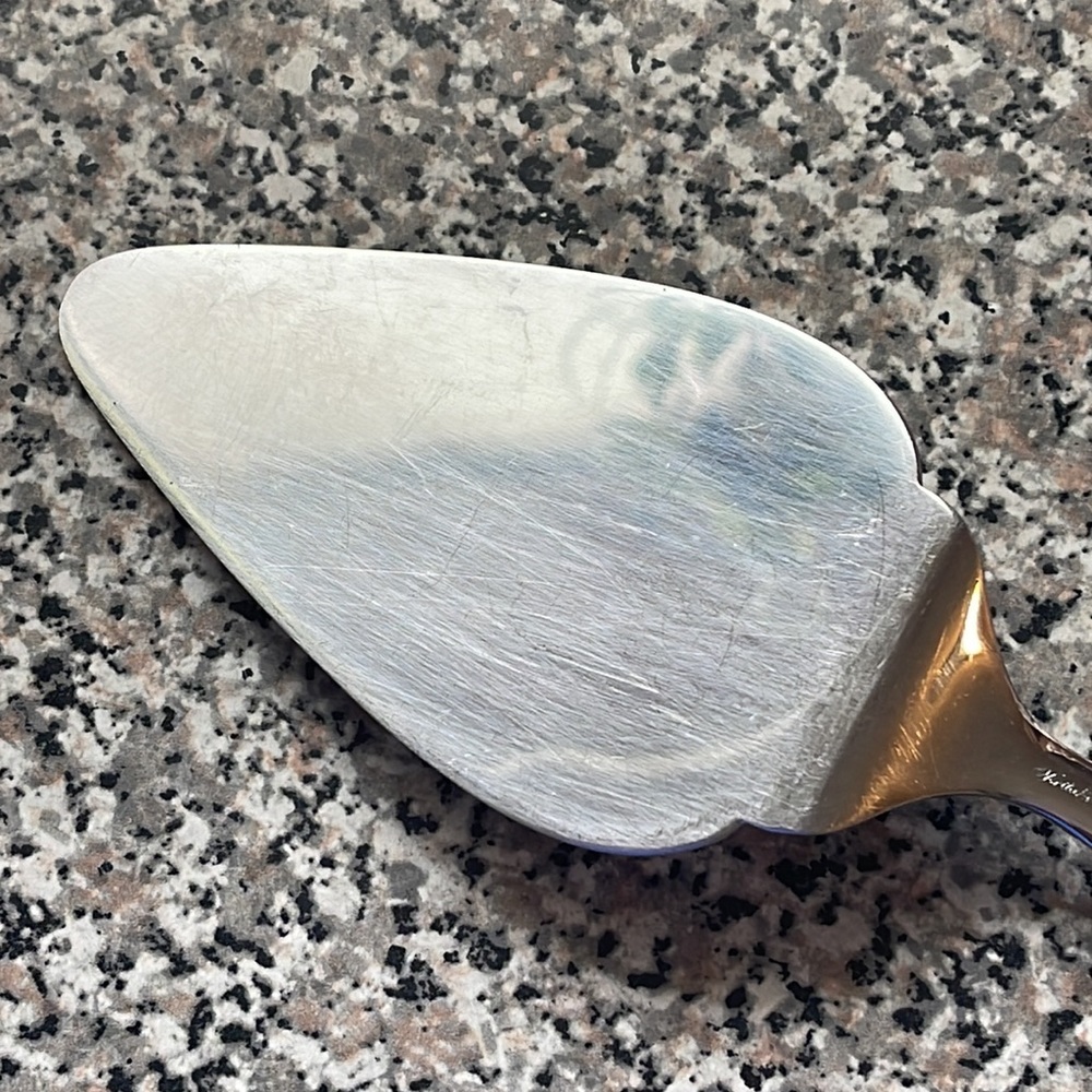 Noritake Cake Server with Christmas Holly Design - Picture 6 of 8
